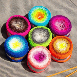 Flowers Vivid yarn 2 x 250 g